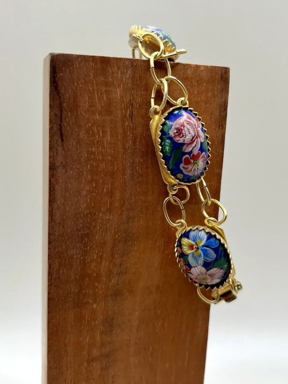 VTG Italian Venetian Floral Glass Cabochon Bracelet Gold Tone Mid Century MCM